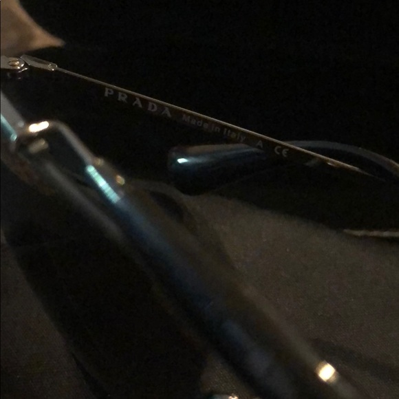 PRADA authentic Sunglasses - Picture 3 of 3